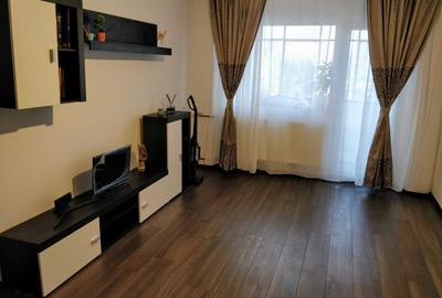 Apartament cu 3 camere decomandat, mobilat în Lujerului
