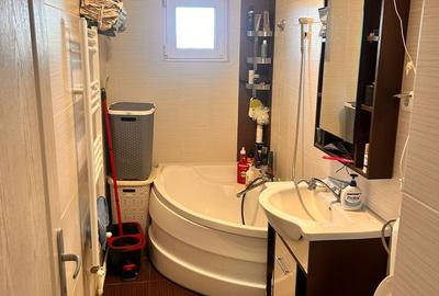 Apartament 3 Camere Semidecomandat - INEL II - 16