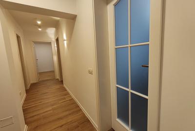 Apartament 2 camere decomandat renovat , zona Centrul Civic - str Toamnei - 10