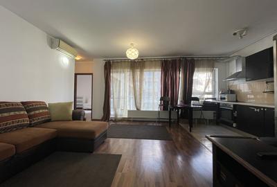 Apartament cu 3 camere semidecomandat, mobilat în Titan