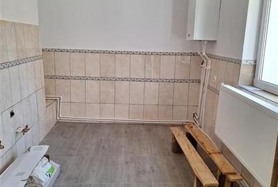 Resedinta/ spatiu profesional de inchiriat, Ghimbav – Central - 25