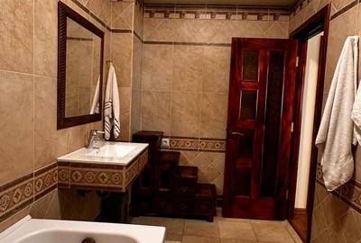 Penthouse Mamaia zona Butoaie P+1 - 8