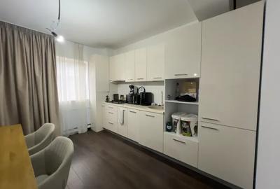 Casă cu 4 camere în Pipera