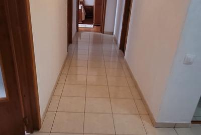 Apartament 3 camere decomandat - Dacia - 520 euro/luna (Cod E2+E7) - 3