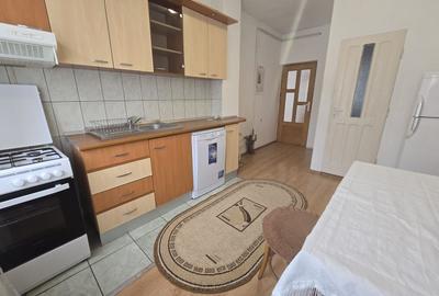 Apartament 3 camere, loc paracare, Zona Dambul Rotund, Str. Graurilor - 5