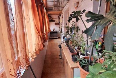 Apartament cu 4 camere semidecomandat în Crângași