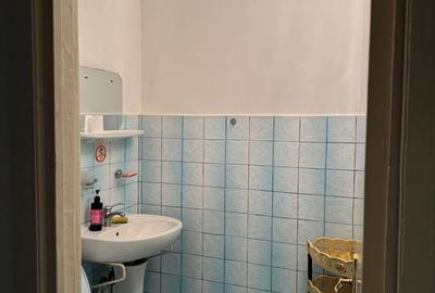 Girocului-Spitalul judetean | 3 Camere | Decomandat | Centrala proprie | Boxa - 8