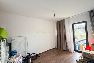 Duplex - 4 camere - 2 bai - 200mp teren - 15