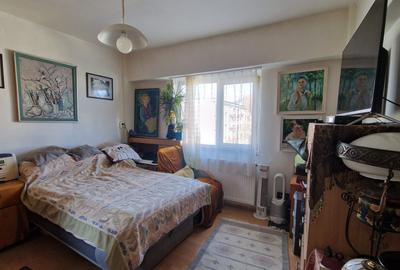 Apartament 3 camere, 2 băi | Etaj 3 | Bd. Regele Mihai | Comision 0 - 5