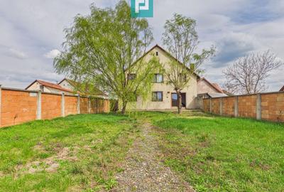 Casă spațioasă în Sântana - 33