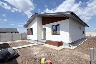 Casa Individuala - 3 camere - 2 bai - 430mp teren - 3