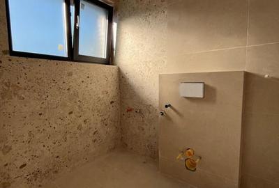 Casă cu 5 camere în Mogoșoaia