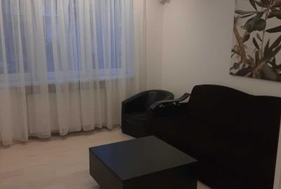 Apartament cu 2 camere semidecomandat, mobilat în Romană