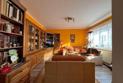 Vilă S+ P+E, 6 camere, 230 mp utili, teren 1000 mp, zona Horea (Oradea) . - 1