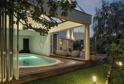 Vila de lux in apropiere de Cambridge School | Curte superba - 2