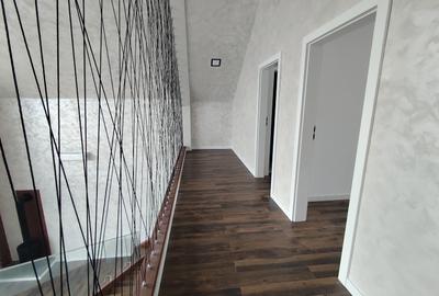 Casa cu etaj 4 cam, 4 bai , 500mp   teren   COD 158124 - 10