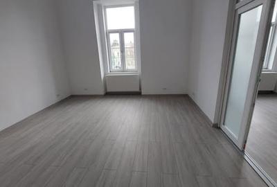 Inchiriez apartament 2 camere zona CENTRALA - 1