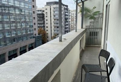 Apartament cu 2 camere open-space, mobilat în Calea Victoriei
