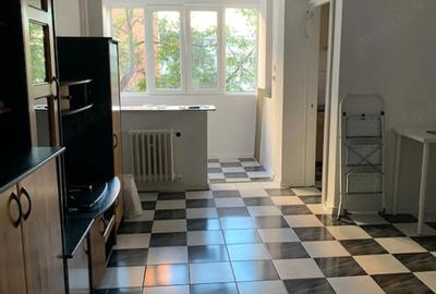 GARSONIERĂ DE VÂNZARE IN ZONA DRUMUL TABERI SEC.6 - 6
