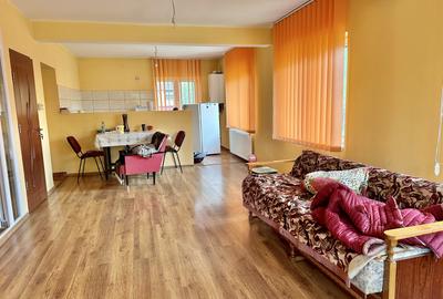 Casă individuală cu 5 camere în Florești