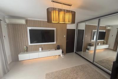Apartament cu 2 camere decomandat, mobilat în Tei