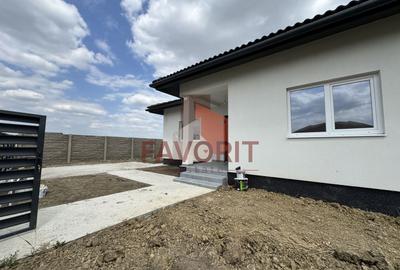 Casa Individuala in Mosnita | 3 dormitoare + 2 bai | Teren Generos - 2