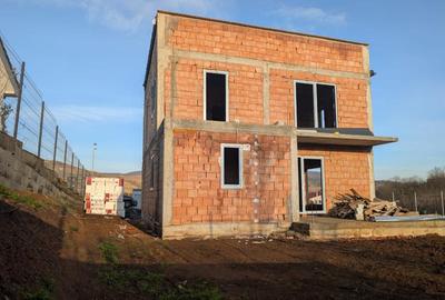 Casa individuala cu 4 camere , 120mp, 700mp teren, zona Mera - 8