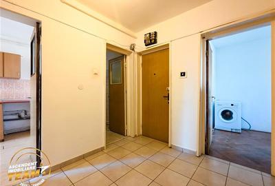Decomandat pe 3 camere, 2 balcoane, locatie favorabila, Simeria, Sfantu Gheorghe - 17