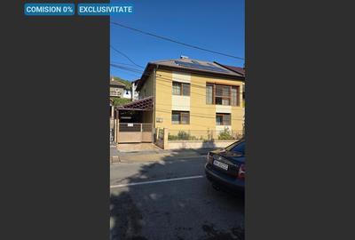 Casă cu 6 camere în Central