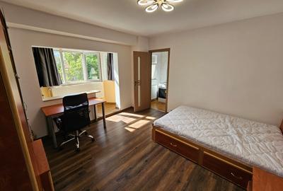 Tineretului, garsoniera, 4 minute metrou, BOILER, bloc mixt, 350 euro - 2