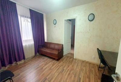 Apartament cu 2 camere semidecomandat, mobilat în Podu Roș