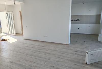 Casa 4 camere libera la vanzare SANPETRU - iesirea spre Harman - 1