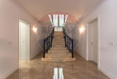 Vila premium 6 camere| Piscina incalzita | Teren 1091 mp | COMISION 0% - 28