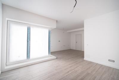 Penthouse cu 2 camere decomandat în Obor