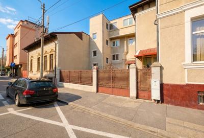 Townhouse urban renovat | Parcul Carol – Rond Regina Maria - 1