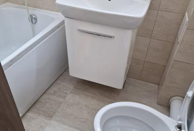 De Vanzare Apartament 2 camere decomandat Zamca cu loc de parcare - 4