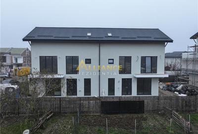 Casă individuală cu 5 camere în Central