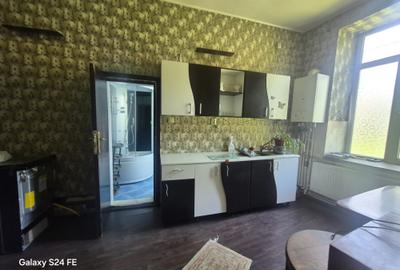 Casă ideală pentru birouri sau locuință –  Str/Zona Ștefan cel Mare - 8