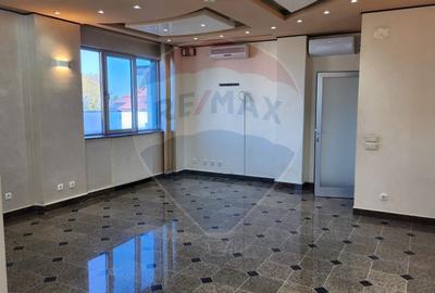 Spațiu de birouri de 1,054mp de închiriat în zona Bucureștii Noi - 12