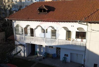 Casa de vânzare in centrul orașului Câmpulung la preț de apartament - 16
