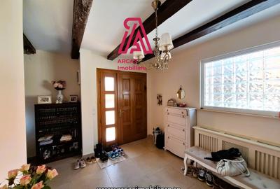 Casa individuala de vanzare cu 5 camere-210 mp utili-540 mp teren! - 9