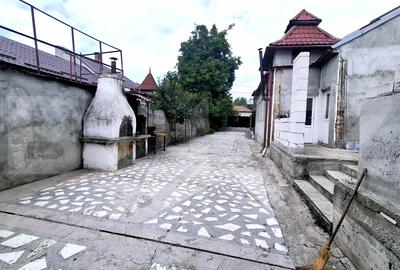 Casă individuală cu 5 camere în Dâmbul Rotund