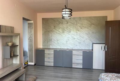 Apartament 3 camere Brad - 1