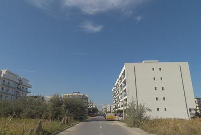 TEREN 1000 mp  MAMAIA NORD – LA CATIVA PASI DE PLAJA ! - 1