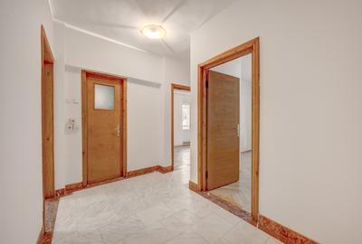 Apartament luminos de 5 camere de închiriat, etaj 1/4, garaj, Bd. Primăverii! - 17