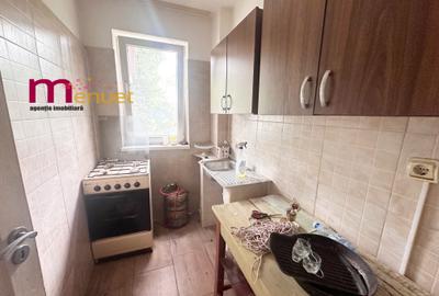 Apartament 3 camere,zona Big,etaj 1 - 1