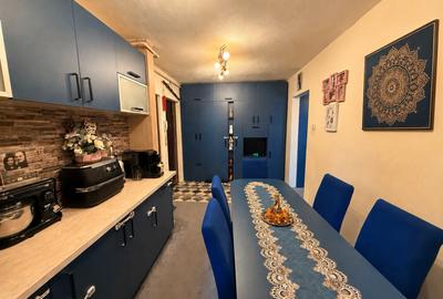 Apartament cu 2 camere decomandat, mobilat în Cetate