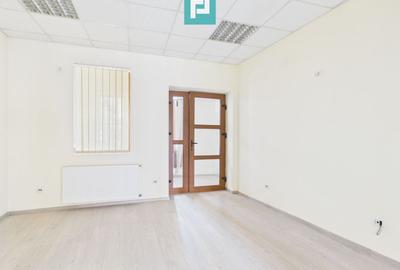 Spațiu central birou/locuință – Str. Primăriei - 5