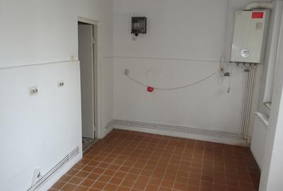 Vand spatiu comercial in Deva, zona ultracentrala ( I. Creanga), 70 mp - 8