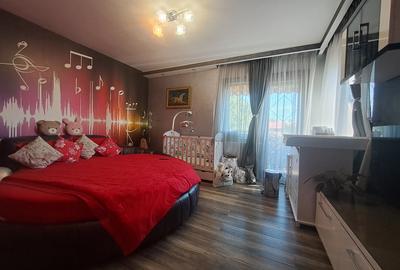 Casa individuala cu piscina. P+1+M. zona foarte buna - 21